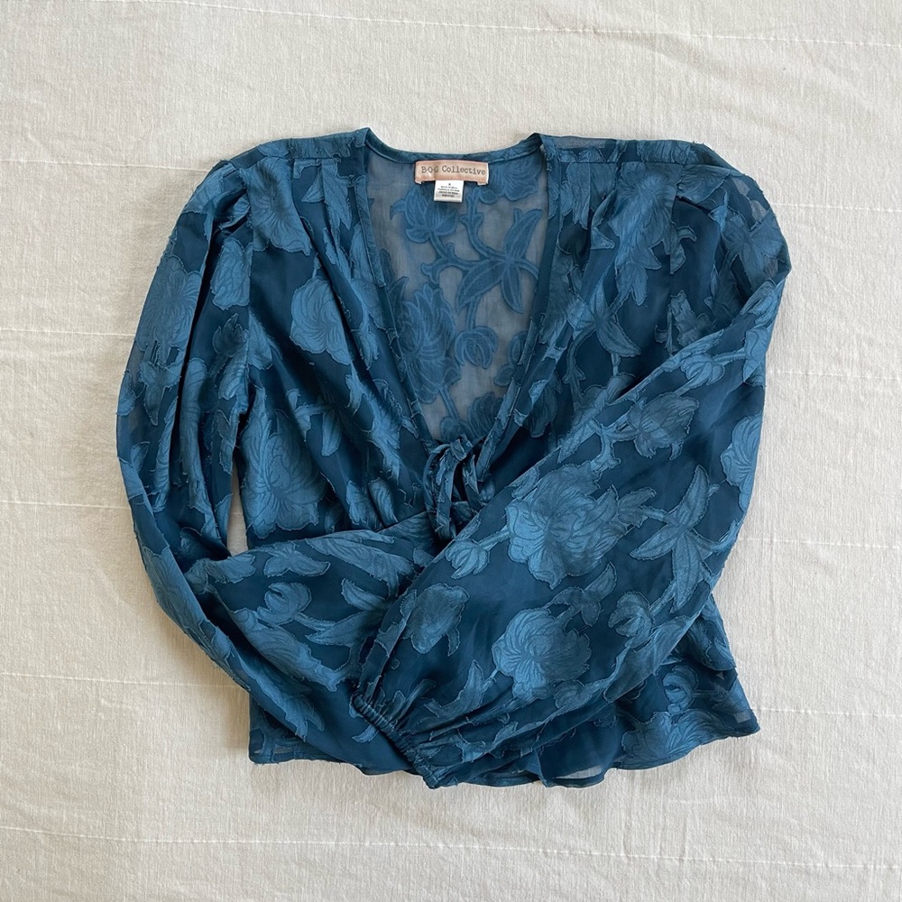 Small women’s lace blue sheer front tie blouse party business summer